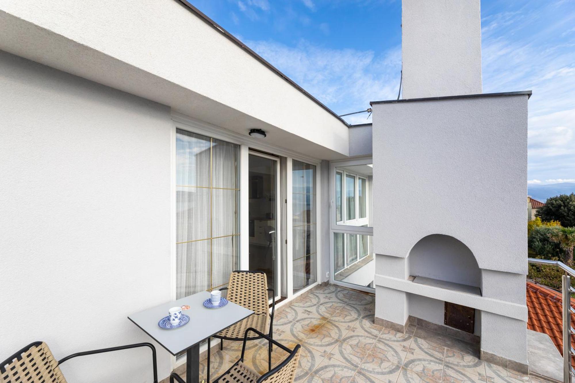 Apartman 114 Baska  Bagian luar foto