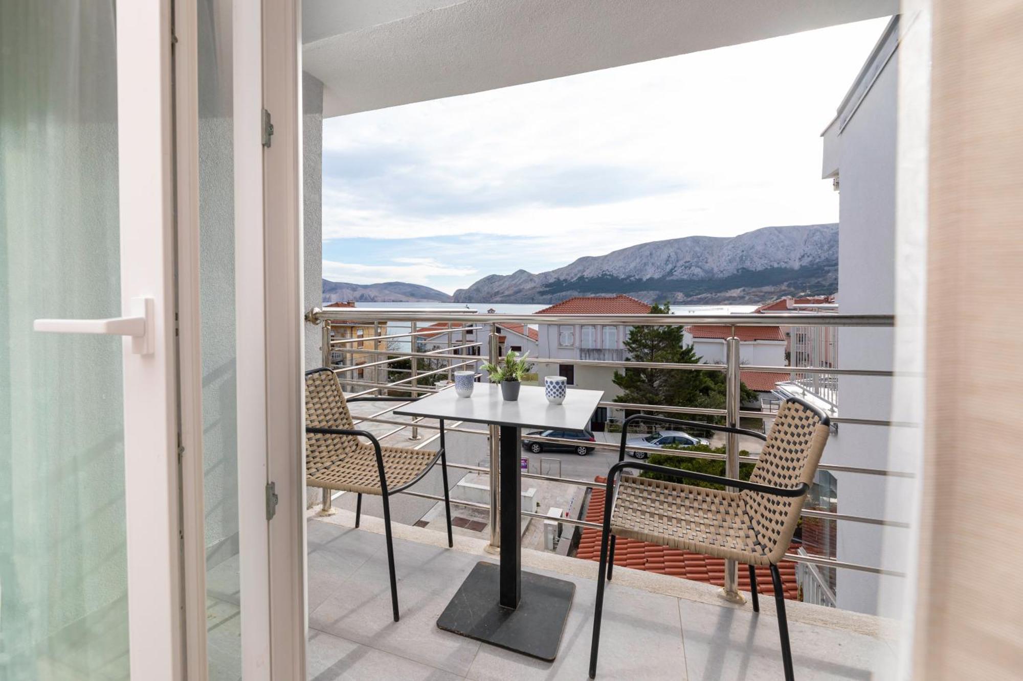 Apartman 114 Baska  Bagian luar foto