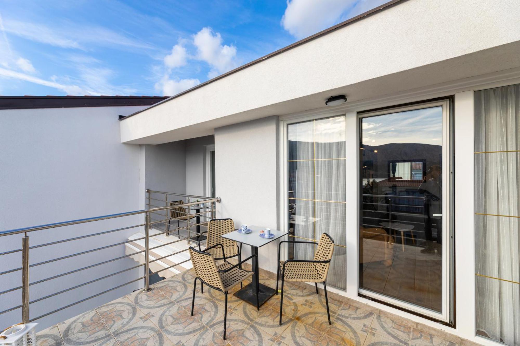 Apartman 114 Baska  Bagian luar foto